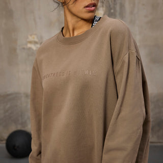 Everlast® EVERLAST Womens Oversized Greatness Is Within Crew Sweat Sweatshirt Sand