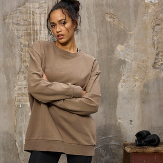 Everlast® EVERLAST Womens Oversized Greatness Is Within Crew Sweat Sweatshirt Sand